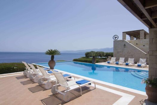 Superior Villa with tennis court and private beach platform in Elounda