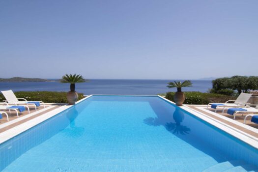 Superior Villa with tennis court and private beach platform in Elounda