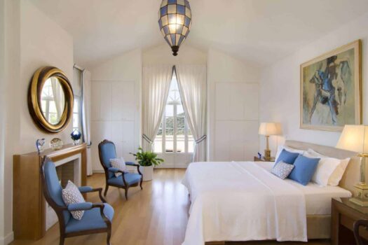 Superior Villa with tennis court and private beach platform in Elounda