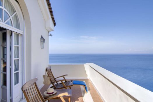 Superior Villa with tennis court and private beach platform in Elounda