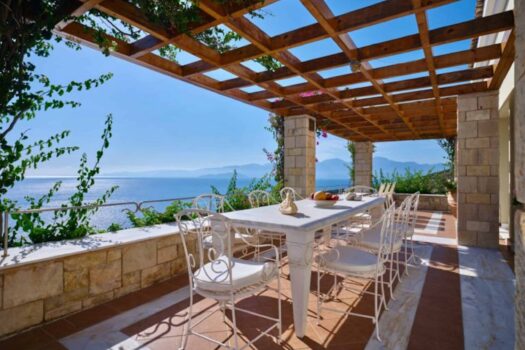 Superior Villa with tennis court and private beach platform in Elounda