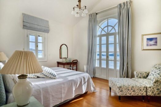 Superior Villa with tennis court and private beach platform in Elounda