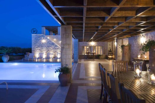 Superior Villa with tennis court and private beach platform in Elounda