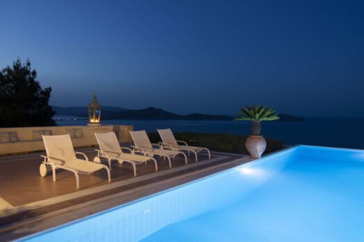 Superior Villa with tennis court and private beach platform in Elounda