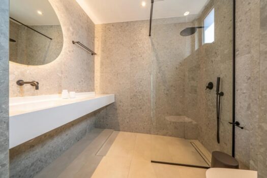 Two luxury independent Villas near Golf Court
