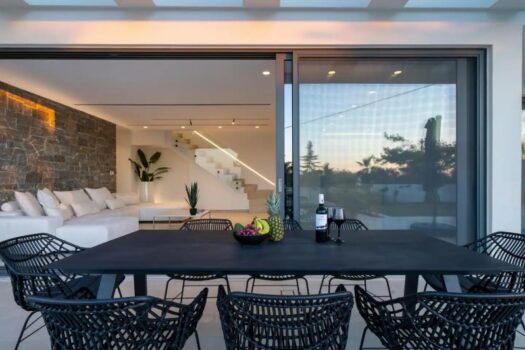 Two luxury independent Villas near Golf Court