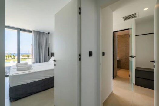 Two luxury independent Villas near Golf Court