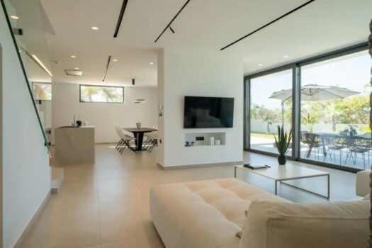 Two luxury independent Villas near Golf Court