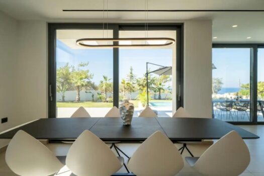 Two luxury independent Villas near Golf Court