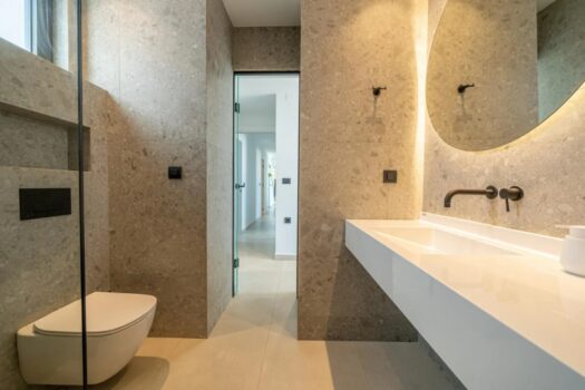 Two luxury independent Villas near Golf Court
