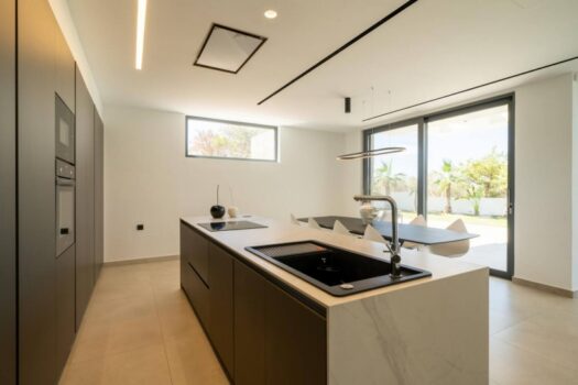 Two luxury independent Villas near Golf Court