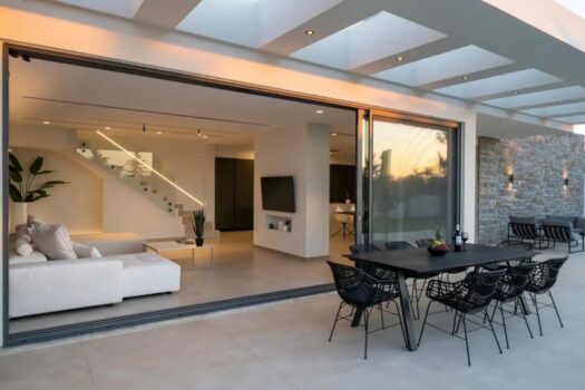 Two luxury independent Villas near Golf Court