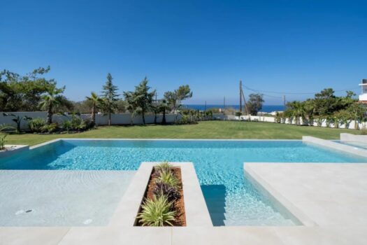 Two luxury independent Villas near Golf Court