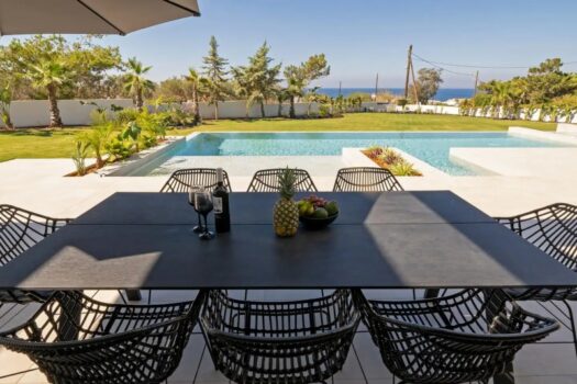 Two luxury independent Villas near Golf Court