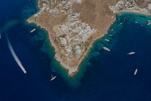 Luxurious Villa in Mykonos overlooking Psarou Beach