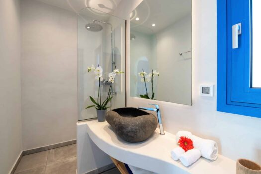 Luxurious Cycladic-Style Villa Complex with Breathtaking Panoramic Views and Heated Infinity Pool